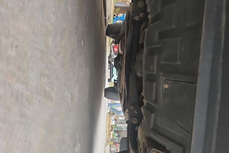 Used Nissan Navara 2021 2.5L Facelift Manual Two-Wheel Drive Comfort Version QR25 Chassis Front