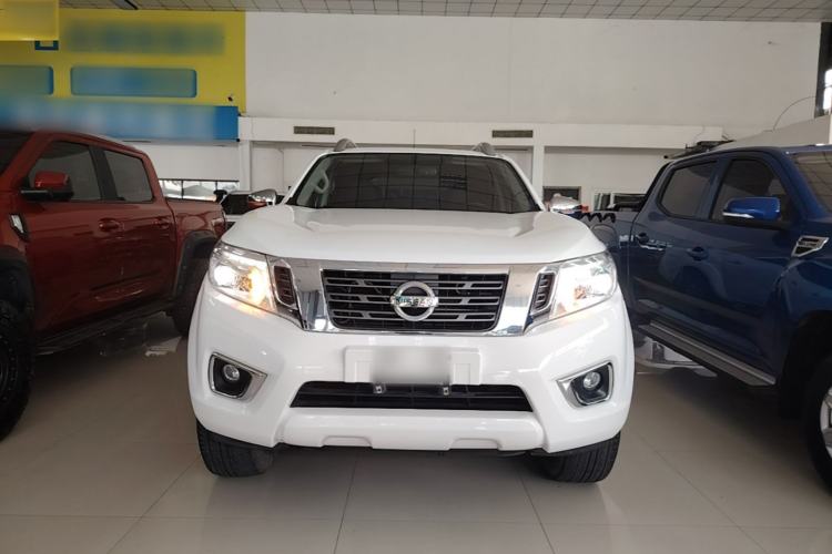 Used Nissan Navara 2021 2.5L Automatic 4x4 Premium Version QR25 Front