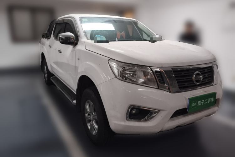 Used Nissan Navara 2021 2.5L Facelift Manual Transmission 4x4 Comfort Version QR25 Front Right 45 Deg