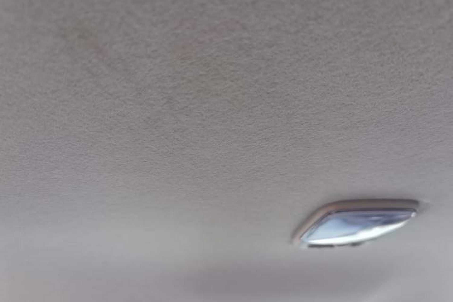 Used Nissan Navara 2021 2.5L Manual 4x4 Comfort Version QR25 Headliner