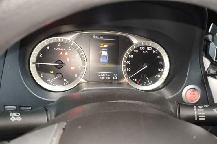 Used Nissan Navara 2021 2.5L Facelift Manual Transmission 4x4 Comfort Version QR25 Instrument Cluster