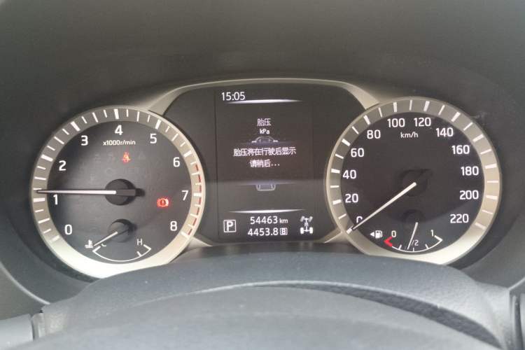 Used Nissan Navara 2021 2.5L Automatic 4x4 Premium Version QR25 Instrument Cluster