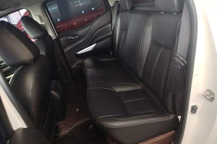 Used Nissan Navara 2021 2.5L Automatic 4x4 Premium Version QR25 Left Rear Seat