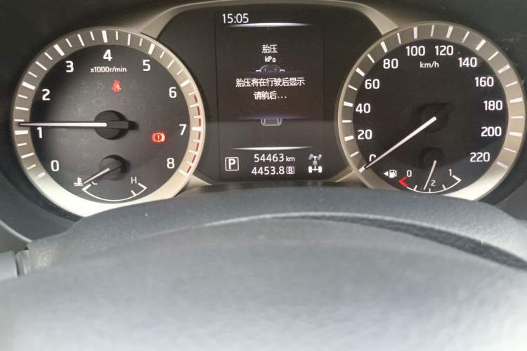 Used Nissan Navara 2021 2.5L Automatic 4x4 Premium Version QR25 Odometer Close Up