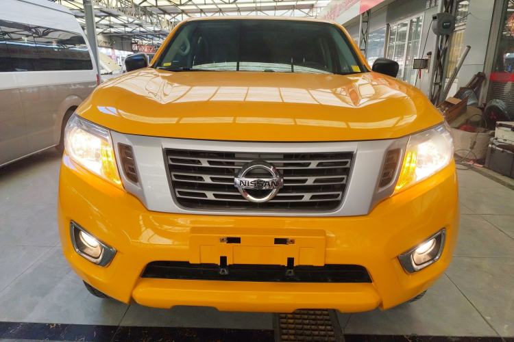 Used Nissan Navara 2021 2.5L Facelift Manual Transmission 4x4 Comfort Version QR25 Exterior 1