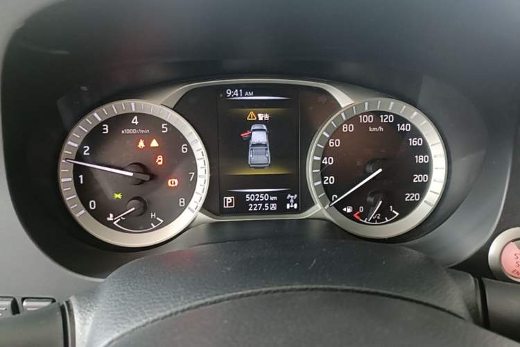 Used Nissan Navara 2021 2.5L Automatic 4x4 Premium Version QR25 Instrument Cluster