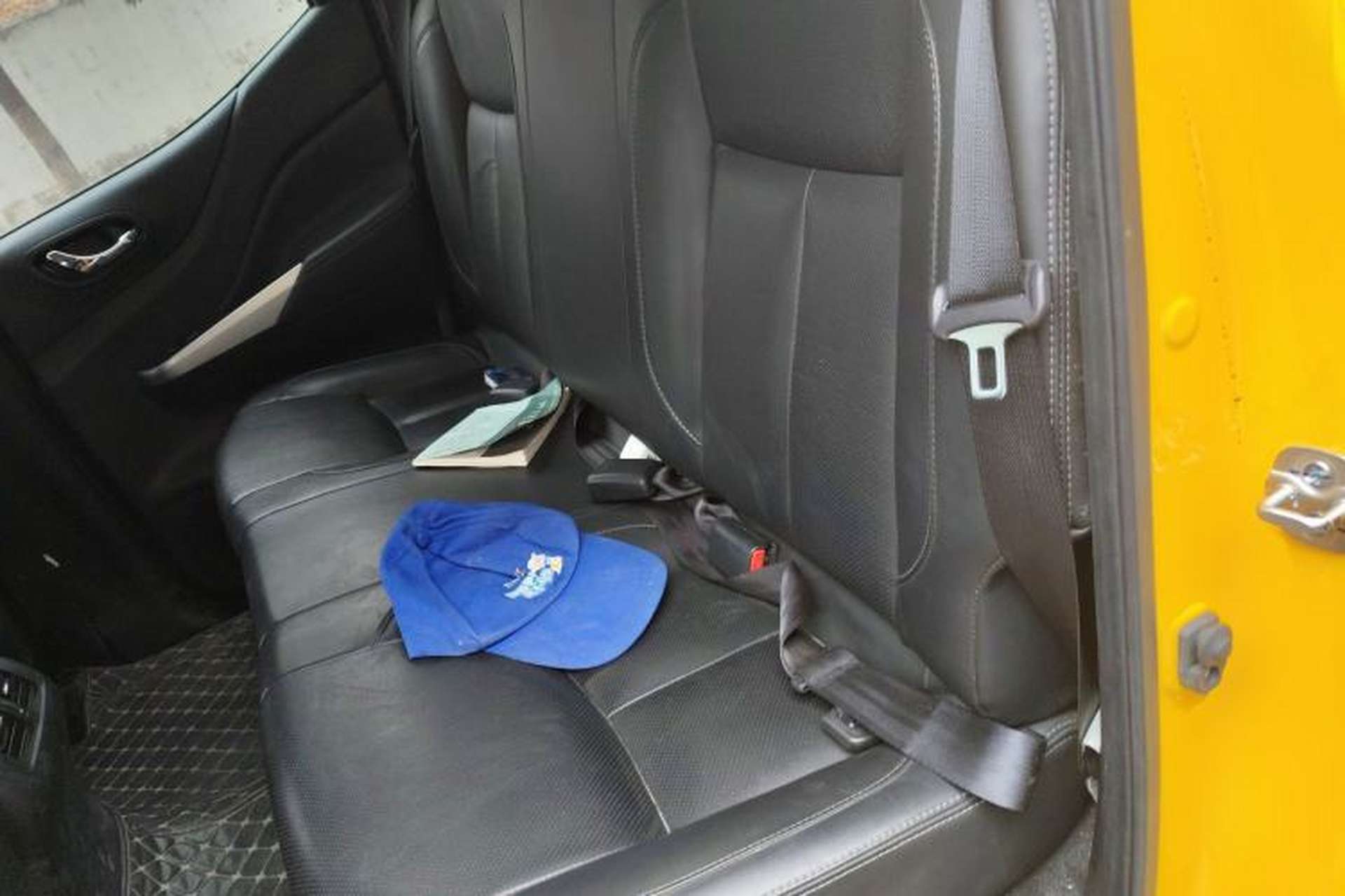 Used Nissan Navara 2021 2.5L Automatic 4x4 Premium Version QR25 Left Rear Seat