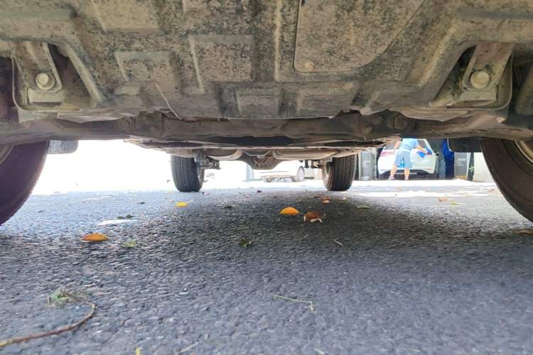 Used Nissan Navara 2023 2.5L Manual Two-Wheel Drive Comfort Version Chassis Front