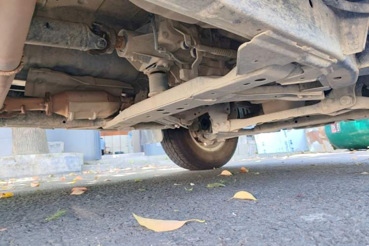 Used Nissan Navara 2023 2.5L Manual Two-Wheel Drive Comfort Version Chassis Front Right