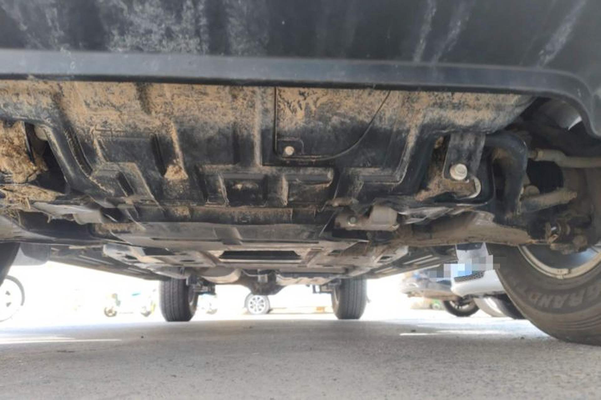 Used Nissan Navara 2023 2.5L Automatic All-Wheel Drive Premium Version Chassis Front