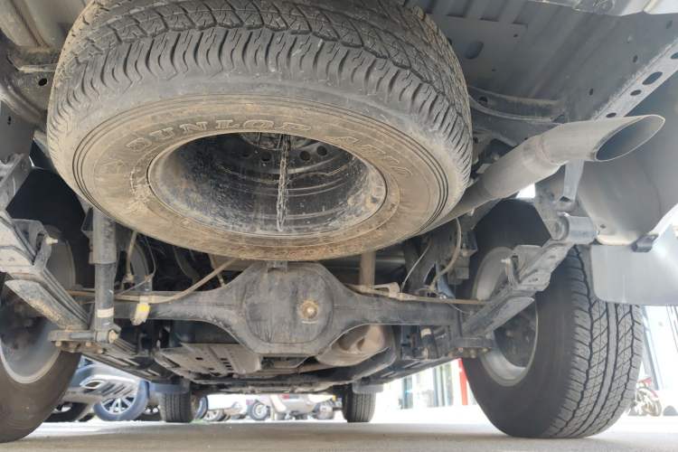 Used Nissan Navara 2023 2.5L Automatic All-Wheel Drive Premium Version Chassis Rear