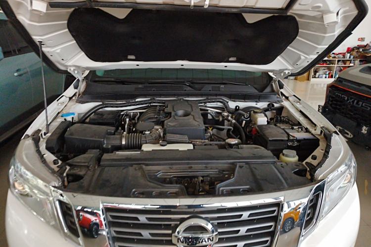 Used Nissan Navara 2023 2.5L Automatic 4x4 Prestige Edition Engine Bay