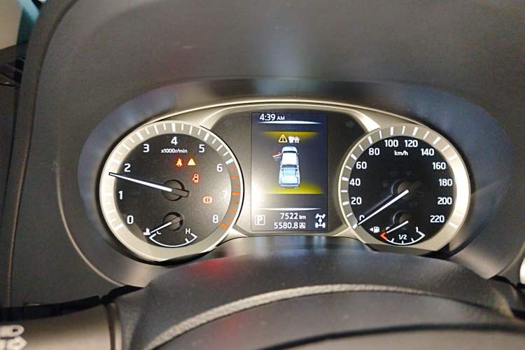 Used Nissan Navara 2023 2.5L Automatic 4x4 Prestige Edition Instrument Cluster