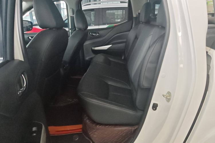 Used Nissan Navara 2023 2.5L Automatic 4x4 Prestige Edition Interior 1