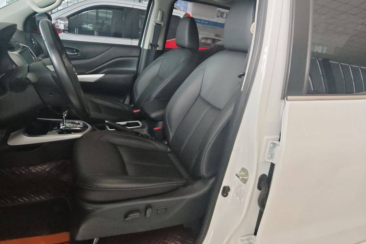 Used Nissan Navara 2023 2.5L Automatic 4x4 Prestige Edition Left Front Seat