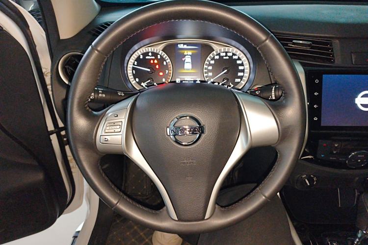 Used Nissan Navara 2023 2.5L Automatic 4x4 Prestige Edition Steering Wheel