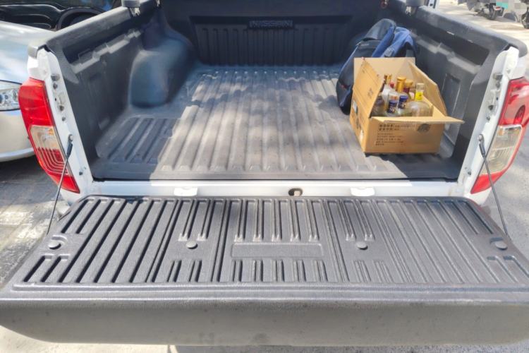 Used Nissan Navara 2023 2.5L Automatic All-Wheel Drive Premium Version Trunk