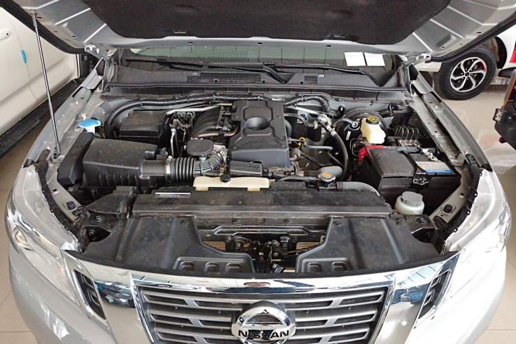 Used Nissan Navara 2024 2.5L Automatic 4x4 Road Edition Prestige Version Engine Bay