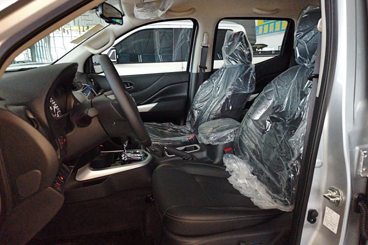Used Nissan Navara 2024 2.5L Automatic 4x4 Road Edition Prestige Version Left Front Seat