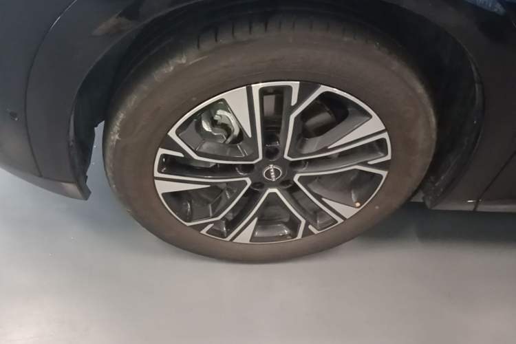 Used Nissan NX8 2026 Model, Pure Electric 650 Max Left Front Wheel Hub