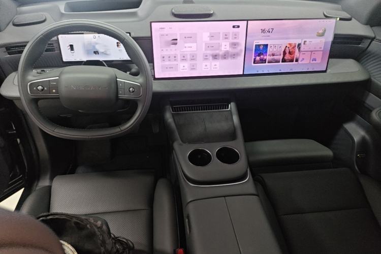 Used Nissan NX8 2026 Model, Pure Electric 650 Max Center Console
