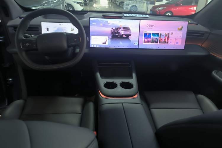 Used Nissan NX8 2026 Model, Pure Electric 650 Max Center Console