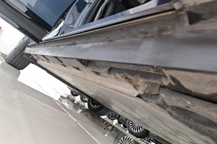 Used Nissan NX8 2026 Model, Pure Electric 650 Max Right Side Sill