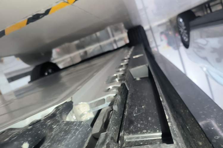 Used Nissan NX8 2026 Model, Pure Electric 650 Max Right Side Sill
