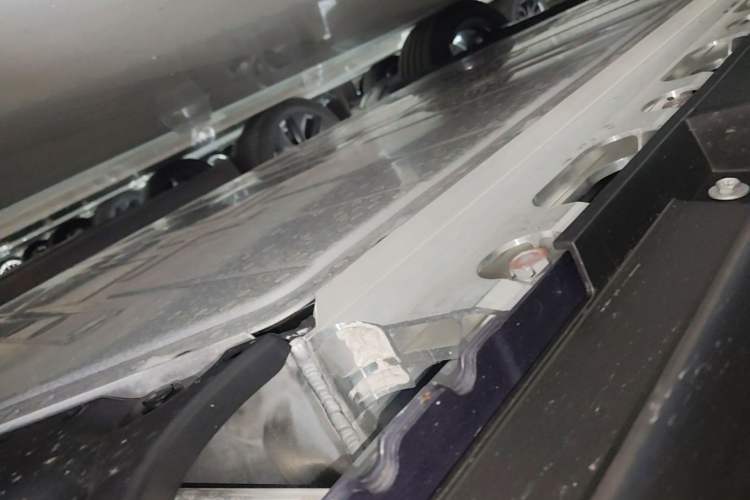 Used Nissan NX8 2026 Model, Pure Electric 650 Max Right Side Sill