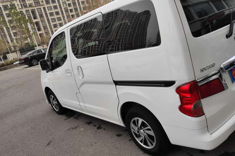 Used Nissan NV200 2018 1.6L CVT Luxury Model Exterior 3
