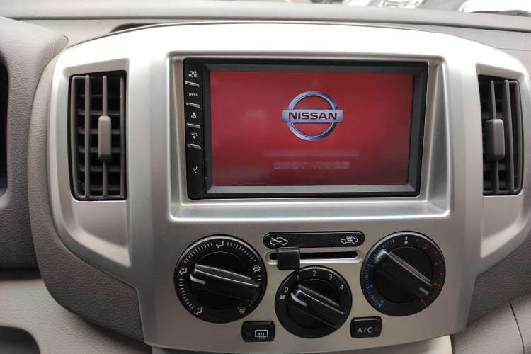 Used Nissan NV200 2018 1.6L CVT Luxury Model Interior 2