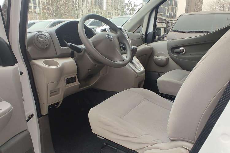 Used Nissan NV200 2018 1.6L CVT Luxury Model Interior 5