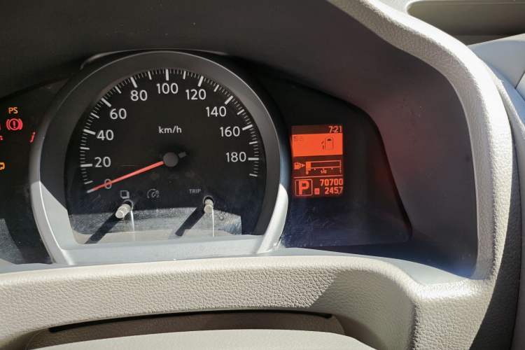 Used Nissan NV200 2018 1.6L CVT Luxury Model Odometer Close Up