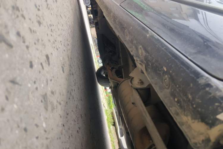 Used Nissan NV200 2010 1.6L Luxury Model Chassis Rear Left