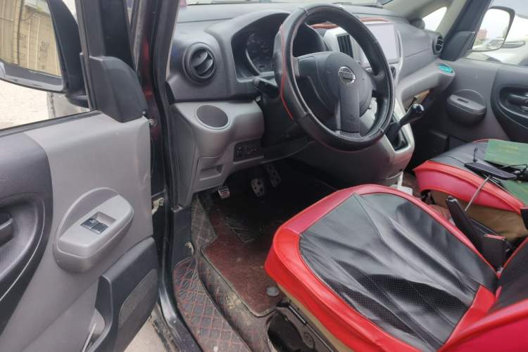 Used Nissan NV200 2010 1.6L Luxury Model Driver Seat