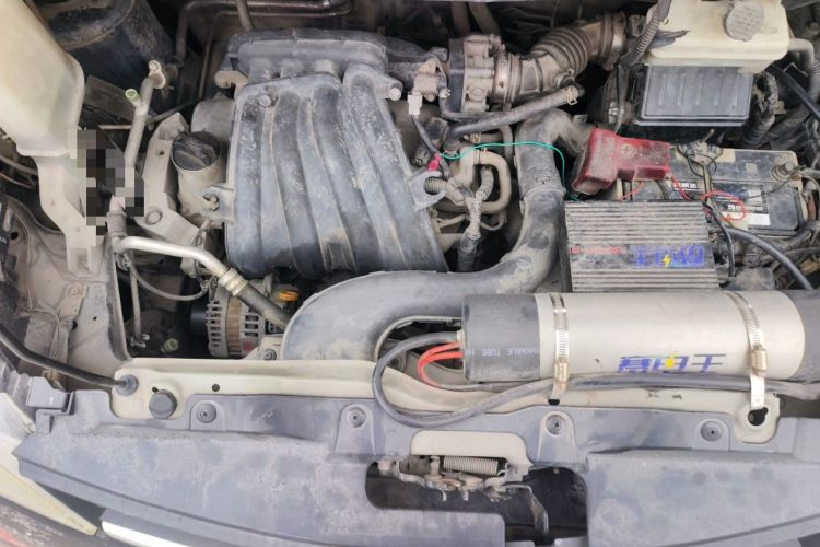 Used Nissan NV200 2010 1.6L Luxury Model Engine Bay