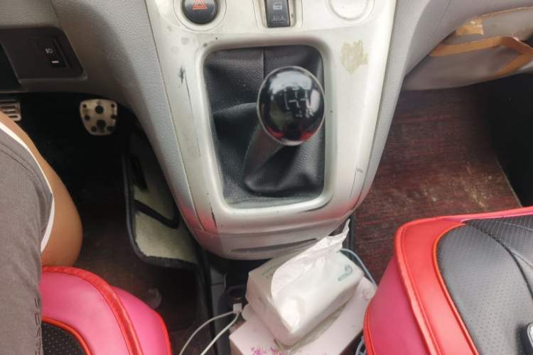 Used Nissan NV200 2010 1.6L Luxury Model Gear Lever
