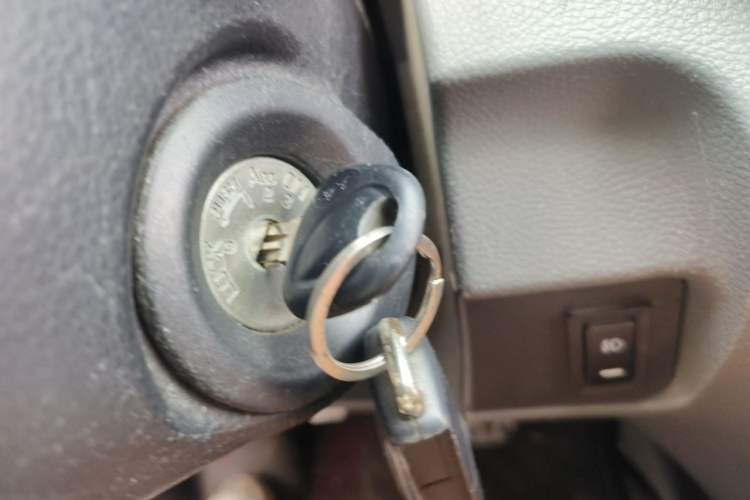 Used Nissan NV200 2010 1.6L Luxury Model Vehicle Key