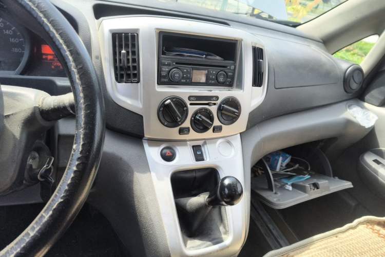 Used Nissan NV200 2010 1.6L Luxury Model Audio And AC Panel