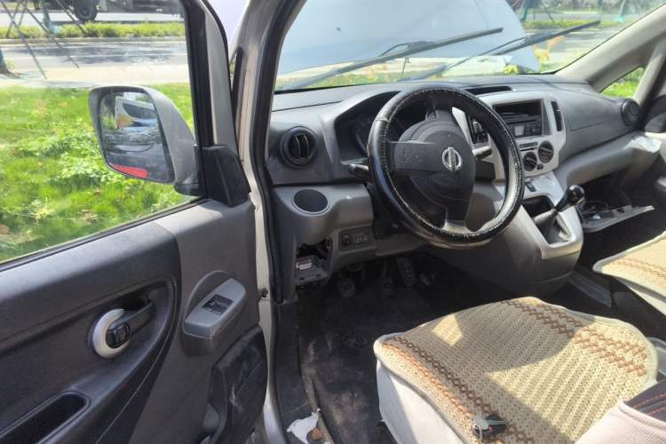 Used Nissan NV200 2010 1.6L Luxury Model Driver Seat
