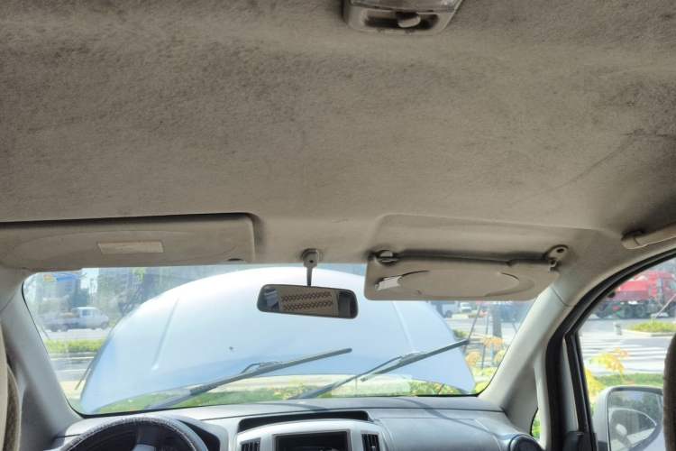 Used Nissan NV200 2010 1.6L Luxury Model Headliner