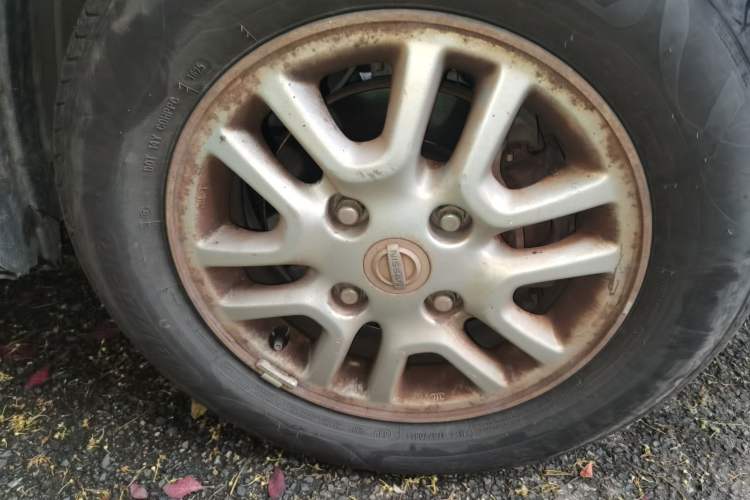Used Nissan NV200 2010 1.6L Luxury Model Right Front Wheel Hub