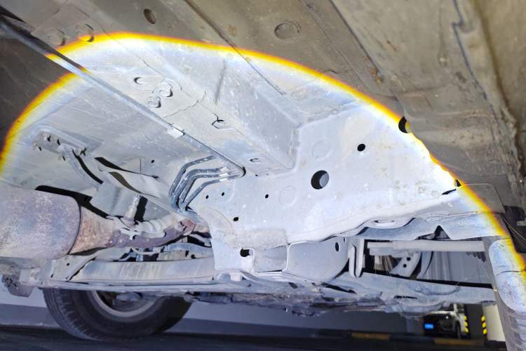Used Nissan NV200 2010 1.6L Luxury Model Chassis Front Right