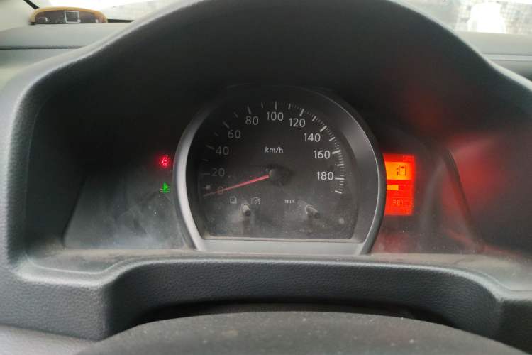 Used Nissan NV200 2010 1.6L Luxury Model Instrument Cluster