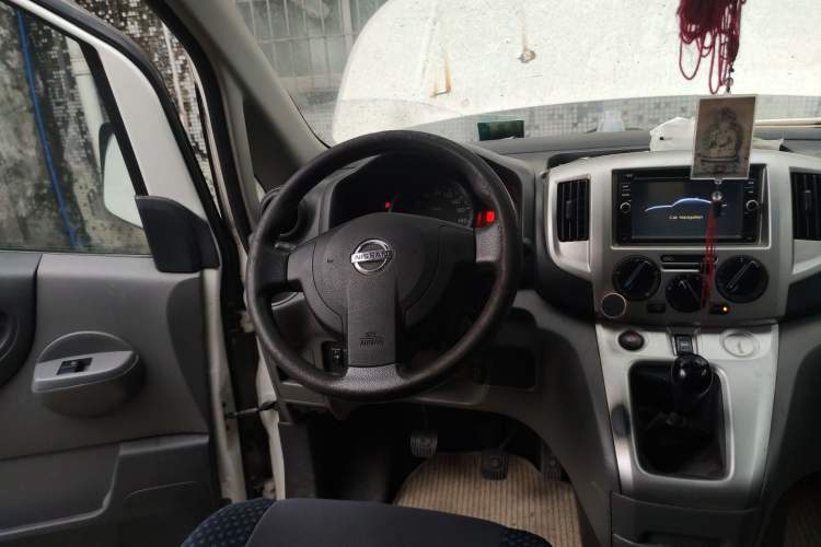 Used Nissan NV200 2010 1.6L Luxury Model Steering Wheel