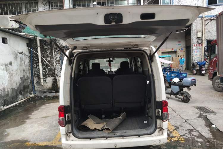 Used Nissan NV200 2010 1.6L Luxury Model Trunk