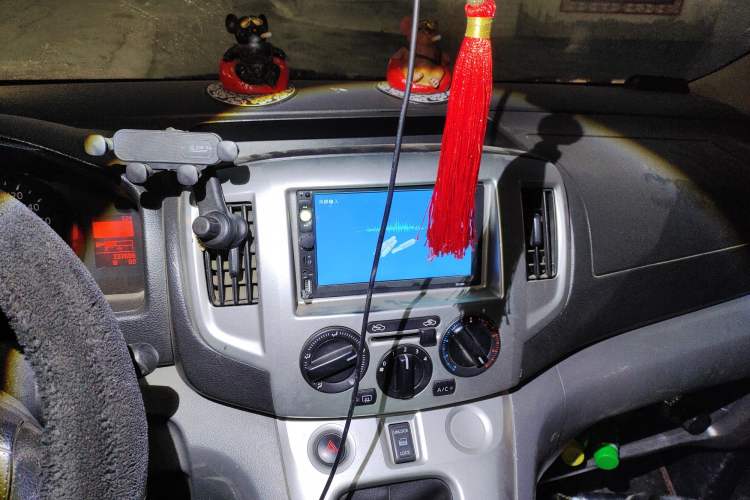 Used Nissan NV200 2011 1.6L 232 Seats Zunya Trim Audio And AC Panel