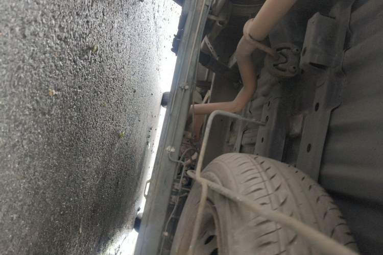 Used Nissan NV200 2011 1.6L 232 Seats Zunya Trim Chassis Rear