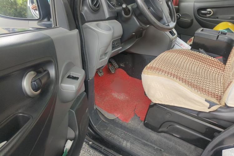 Used Nissan NV200 2011 1.6L 232 Seats Zunya Trim Driver Seat