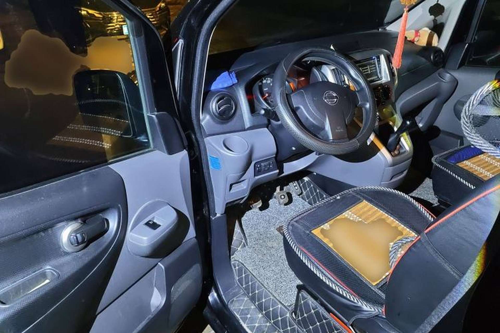 Used Nissan NV200 2011 1.6L 232 Seats Zunya Trim Driver Seat